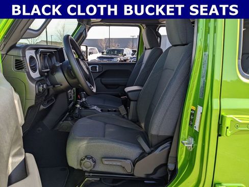 Used 2026 Jeep Wrangler Sport AWD/4WD image 4