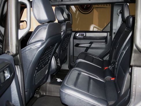 Used 2025 Ford Bronco Badlands AWD/4WD image 52