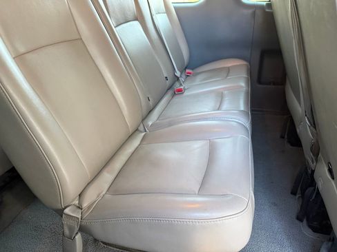 Used 2017 Nissan NV 3500 SL image 20