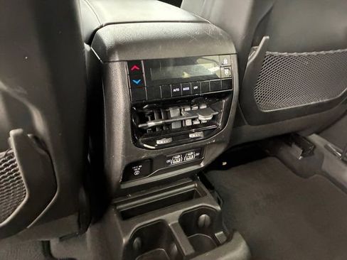 Used 2022 Jeep Grand Cherokee L Laredo AWD/4WD image 19