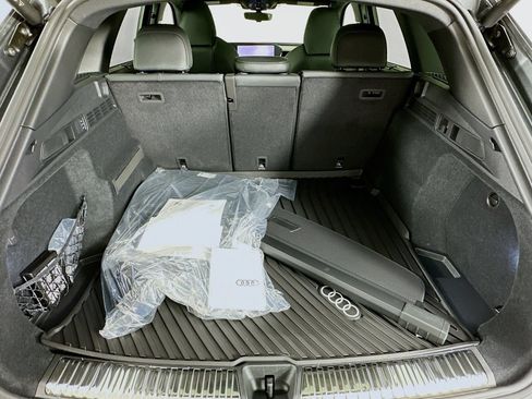 New 2026 Audi SQ5 Premium Plus AWD/4WD image 38