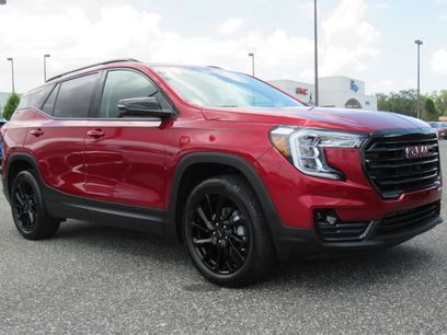 Used 2024 GMC Terrain SLT w/ Infotainment Package II