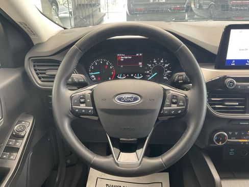 Used 2022 Ford Escape SE w/ SE Sport Appearance Package AWD/4WD image 21
