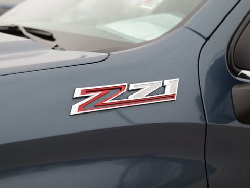 Used 2024 Chevrolet Silverado 1500 LTZ image 39