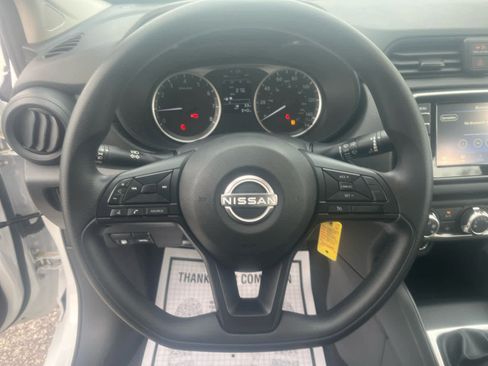 Used 2025 Nissan Versa S image 14