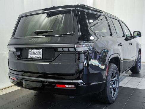 New 2026 Jeep Grand Wagoneer Limited AWD/4WD image 4