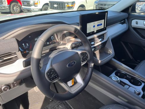 New 2026 Ford Explorer Active w/ Active Comfort Package image 29