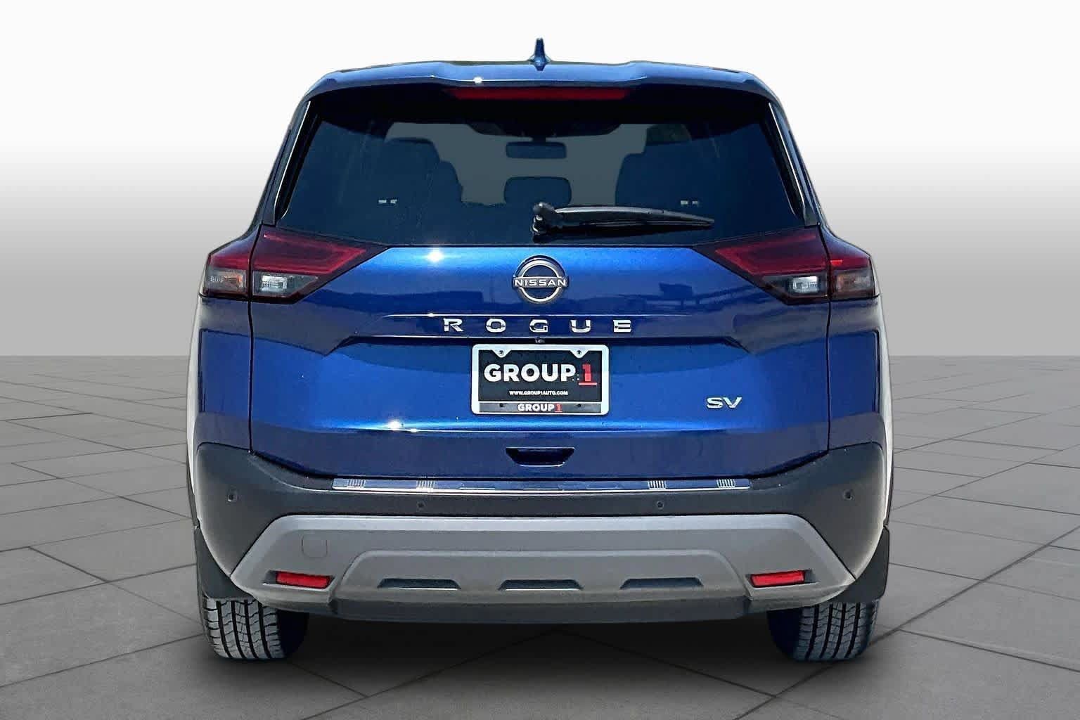 Used 2023 Nissan Rogue SV FWD image 9