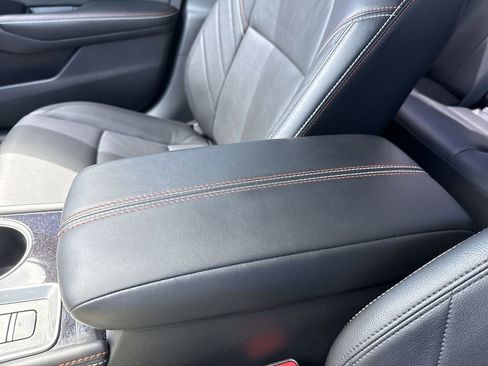 Used 2024 Nissan Altima 2.0 SR FWD image 25