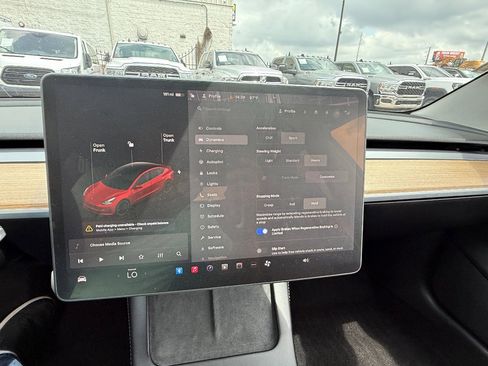 Used 2022 Tesla Model 3 Performance image 26