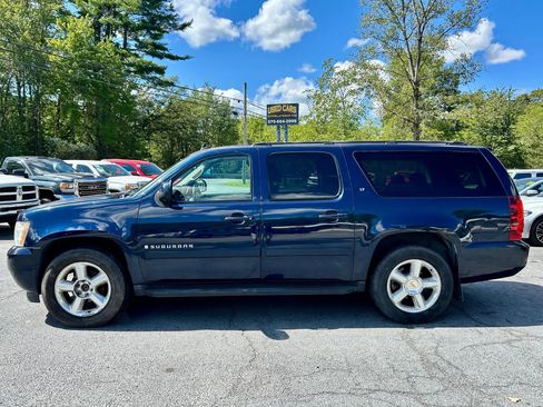 Used 2007 Chevrolet Suburban LT w/ LT Preferred Equipment Group image 5