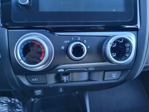 Used 2019 Honda Fit EX image 34