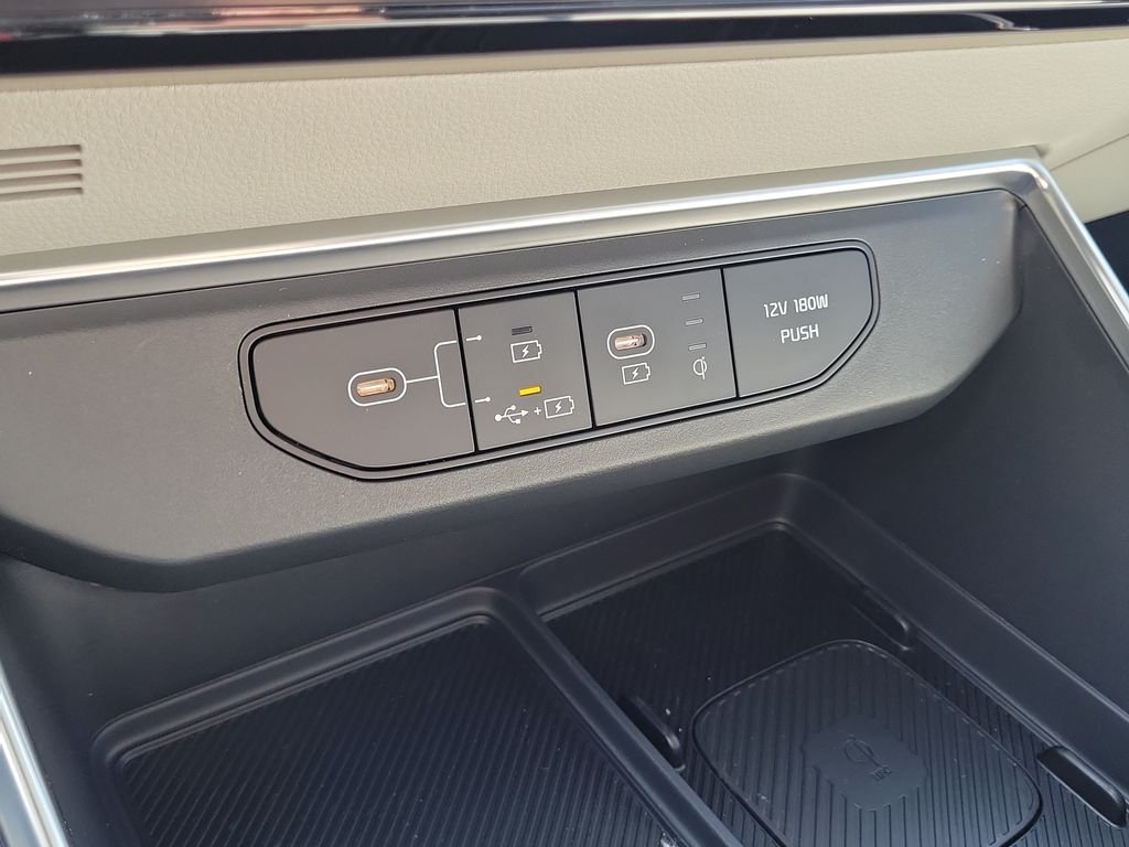 New 2026 Kia Carnival SX Prestige FWD image 34