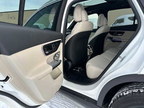 New 2026 Mercedes-Benz GLC 300 GLC 300 image 15