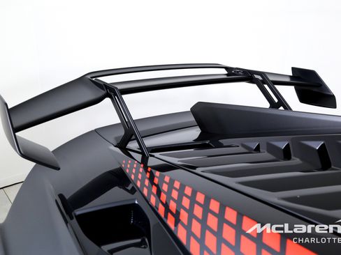 Used 2022 Lamborghini Huracan STO RWD image 27