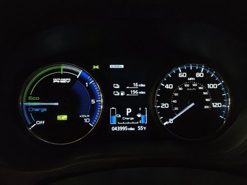 Used 2022 Mitsubishi Outlander SEL image 23