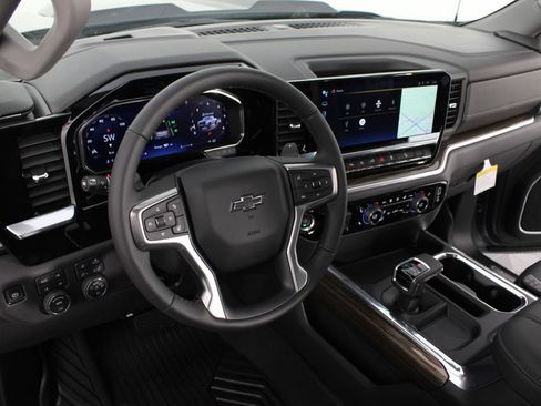 New 2026 Chevrolet Silverado 1500 LT Trail Boss w/ LT Trail Boss Premium Package AWD/4WD image 9