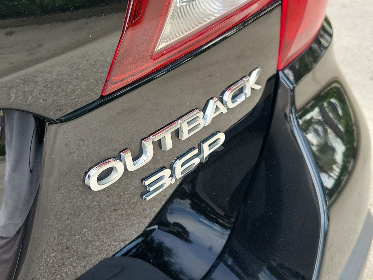 Used 2019 Subaru Outback 3.6R Touring AWD/4WD image 7
