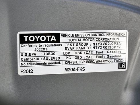 Used 2022 Toyota Corolla XSE image 31