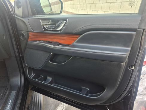 Used 2024 Lincoln Navigator Reserve AWD/4WD image 33