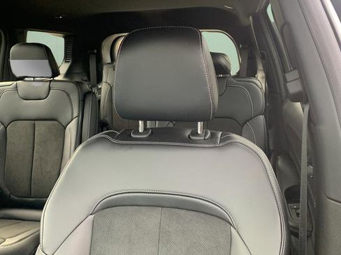 New 2025 Jeep Grand Cherokee L Altitude image 47