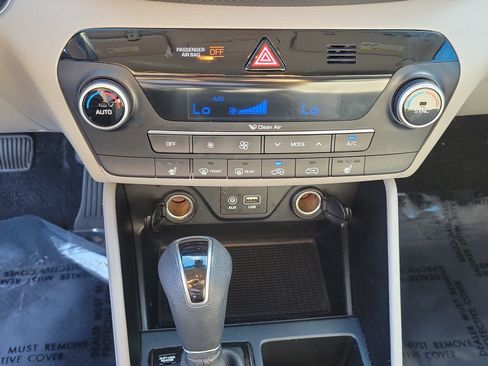 Used 2020 Hyundai Tucson SEL FWD image 22