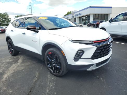 Used 2023 Chevrolet Blazer LT w/ Convenience Package AWD/4WD image 4