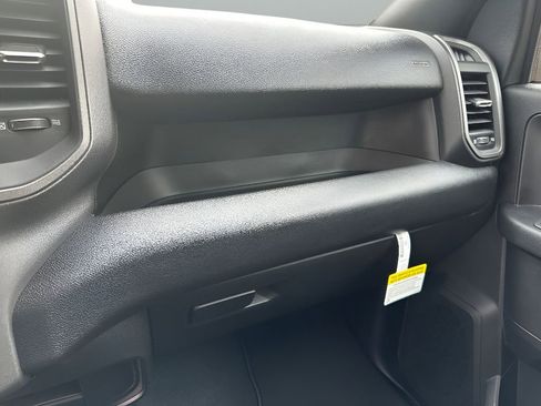 New 2024 RAM 2500 Tradesman w/ Chrome Appearance Group image 18