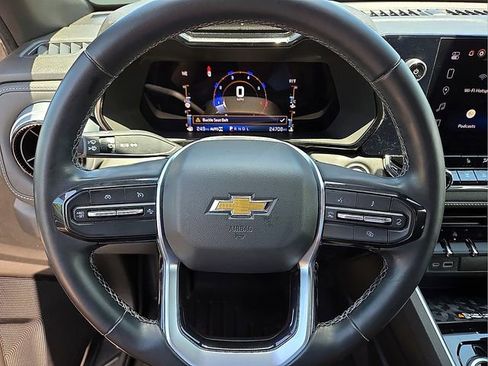 Used 2023 Chevrolet Colorado LT w/ LT Convenience Package II AWD/4WD image 24