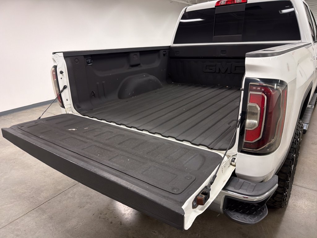 Used 2018 GMC Sierra 1500 SLT AWD/4WD image 20