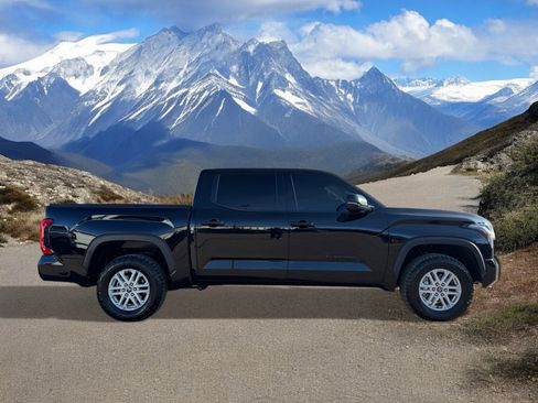 Used 2023 Toyota Tundra SR5 w/ SR5 Convenience Package image 6