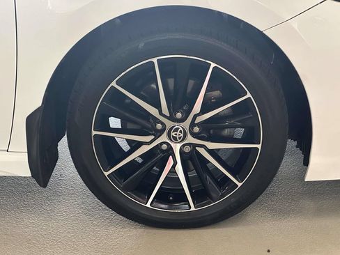 Used 2022 Toyota Camry SE FWD image 9