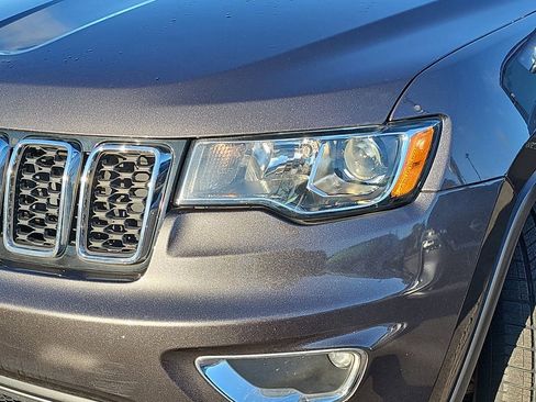 Used 2021 Jeep Grand Cherokee Limited image 36