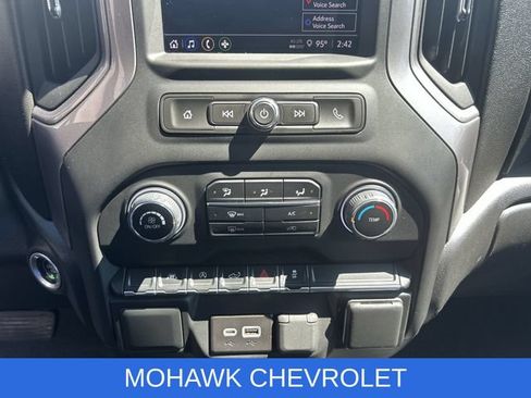 Used 2022 Chevrolet Silverado 1500 Custom AWD/4WD image 18