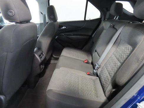 Used 2022 Chevrolet Equinox LT AWD/4WD image 25