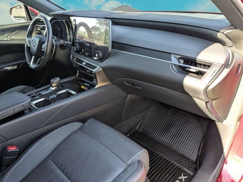 Certified 2023 Lexus RX 350 w/ Accessory Package (Z1) image 21