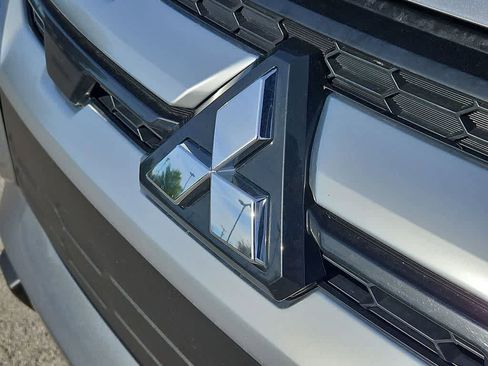 Used 2024 Mitsubishi Outlander Sport SE AWD/4WD image 12