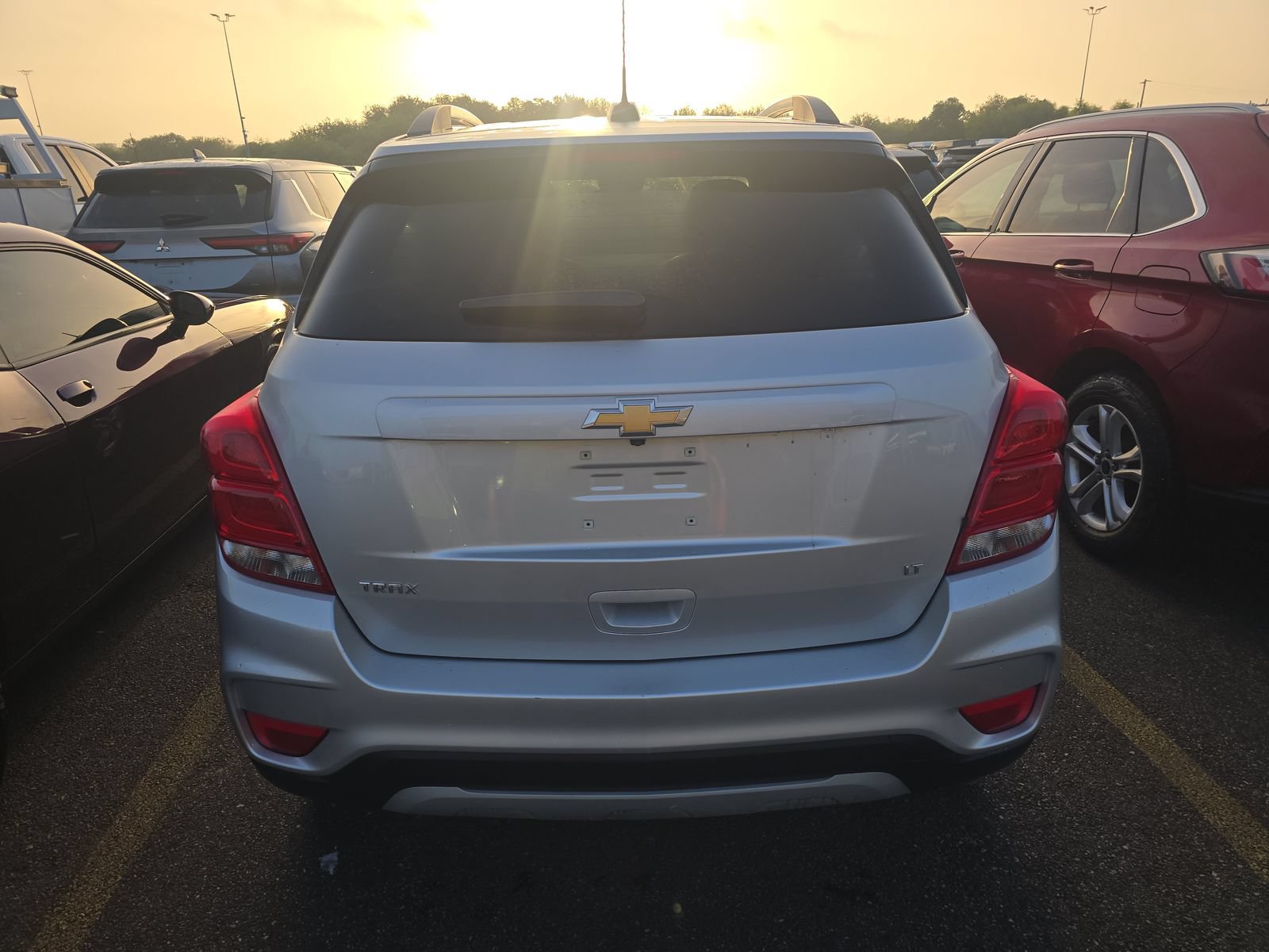 Used 2019 Chevrolet Trax LT w/ LT Convenience Package FWD image 7