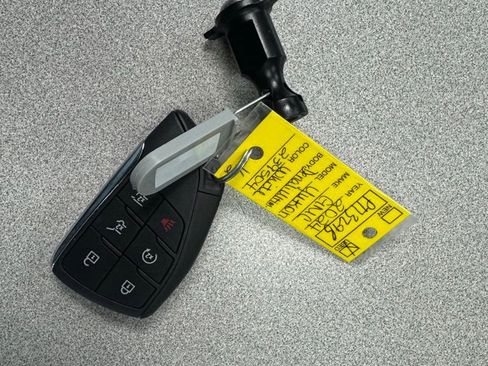 Used 2024 GMC Yukon Denali Ultimate image 12