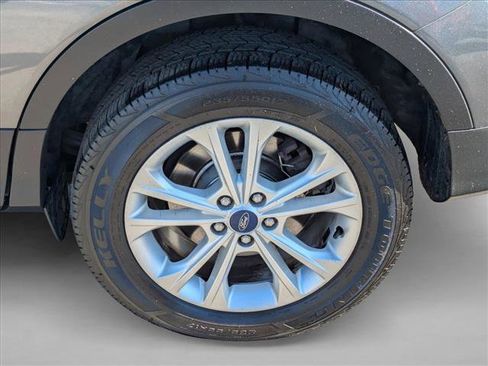 Used 2018 Ford Escape SE image 23