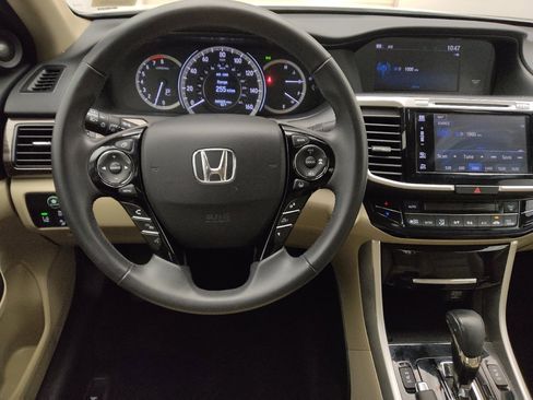 Used 2017 Honda Accord EX-L image 22