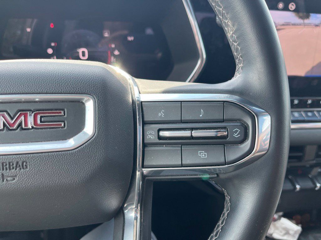 Used 2023 GMC Canyon Elevation w/ Elevation Premium Package RWD image 13