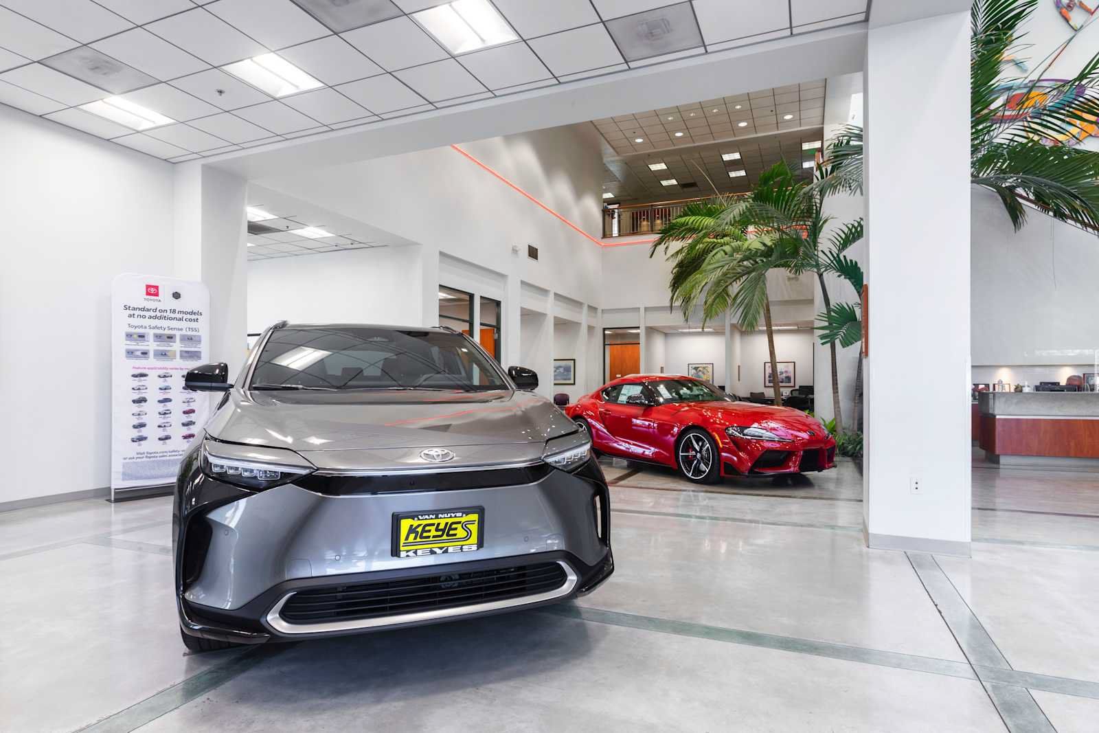 Used 2024 Lexus IS 300 F Sport RWD image 31