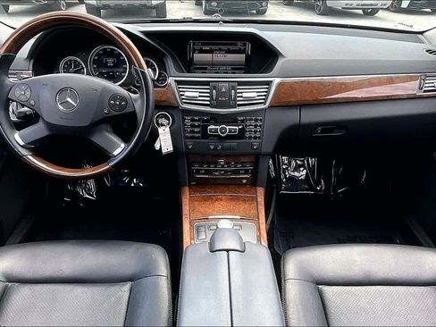 Used 2013 Mercedes-Benz E 350 Sedan image 15