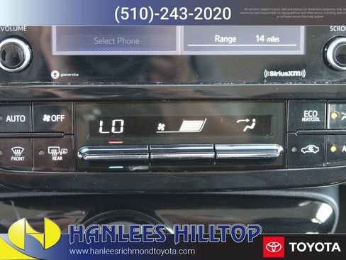 Used 2022 Toyota Prius XLE FWD image 22