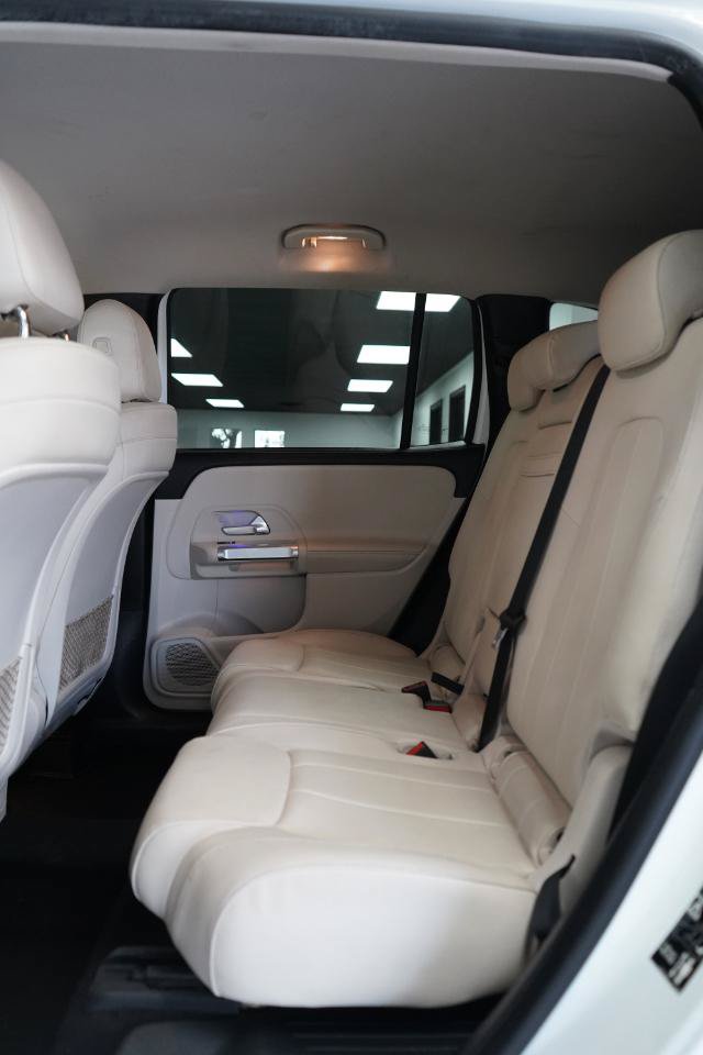 Used 2021 Mercedes-Benz GLB 250 w/ Premium Package image 19