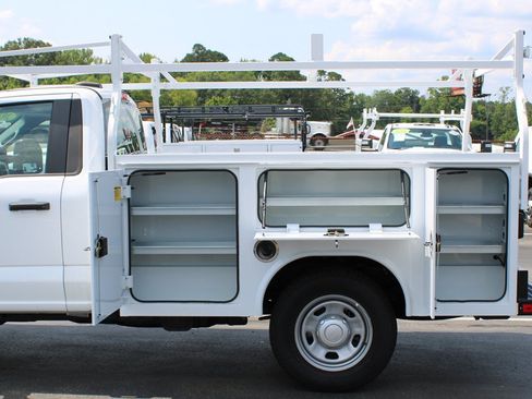 Used 2025 Ford F350 XL w/ XL Driver Assist Package RWD image 8
