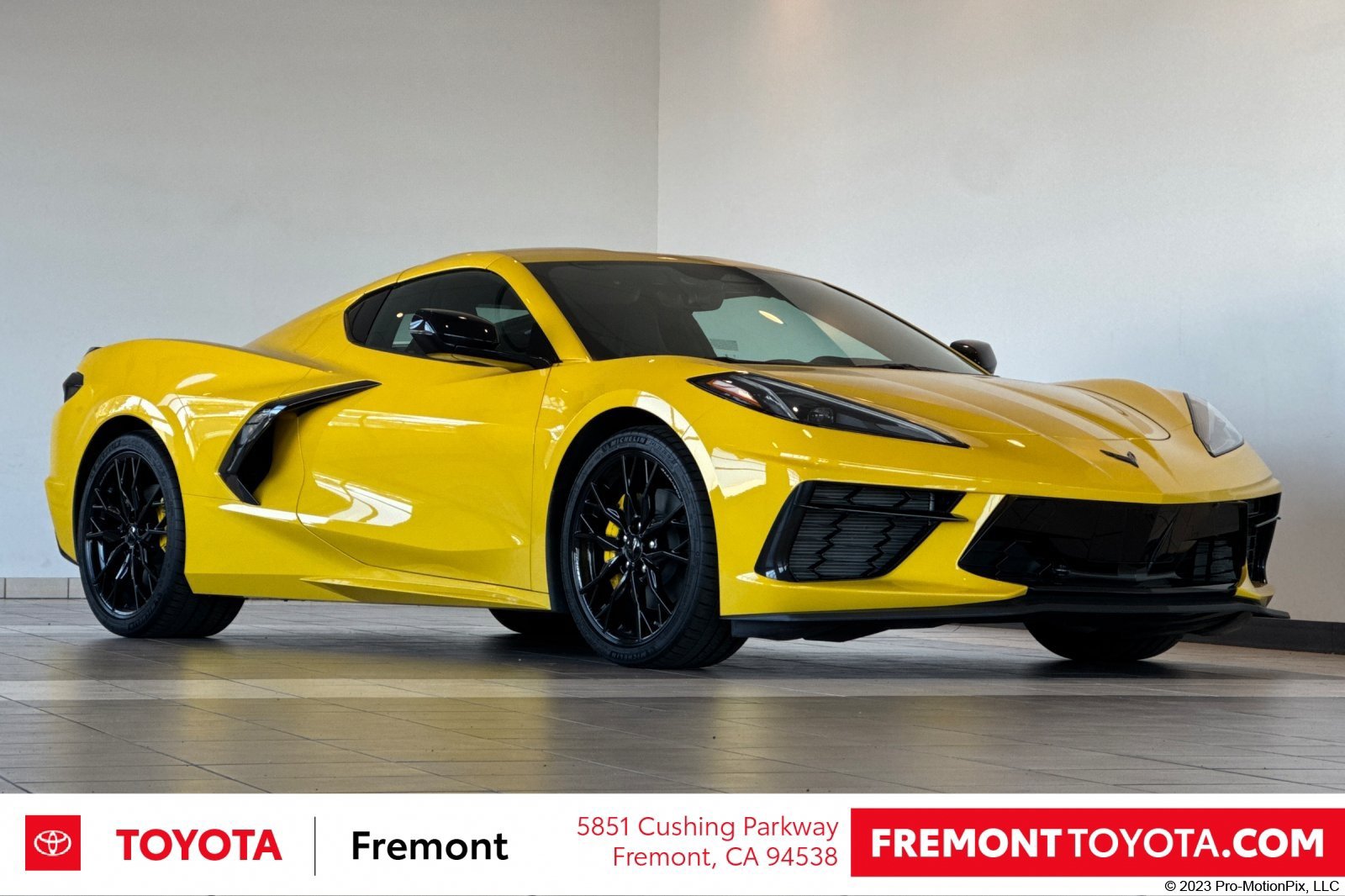 Used 2025 Chevrolet Corvette Stingray Coupe w/ 1LT RWD image 1