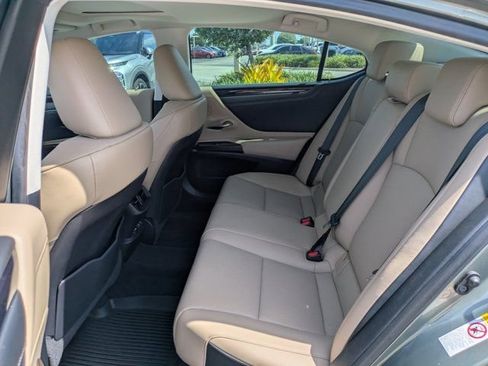 Used 2019 Lexus ES 350 w/ Premium Package FWD image 14