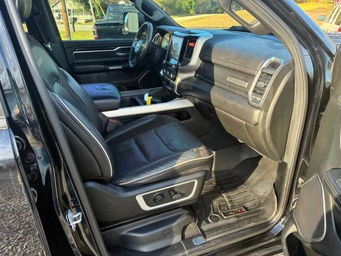 Used 2019 RAM 1500 Laramie image 15